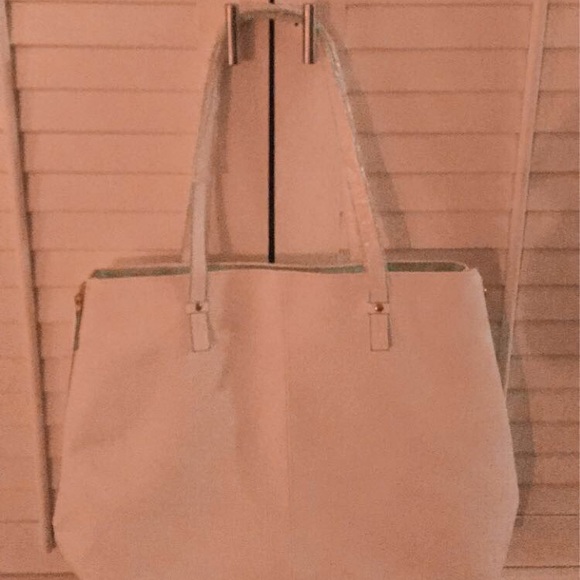 Elizabeth Arden bag - Picture 1 of 1